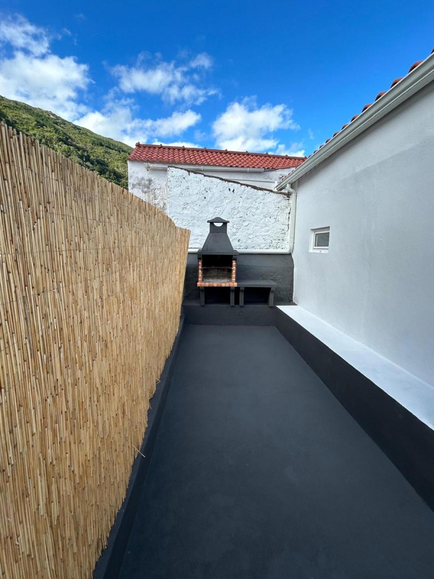 Вилла Pico Boutique House Лажеш Экстерьер фото